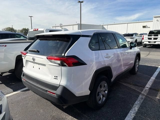 2025 Toyota RAV4 LE