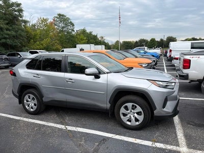 2024 Toyota RAV4 LE