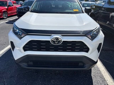 2020 Toyota RAV4 LE