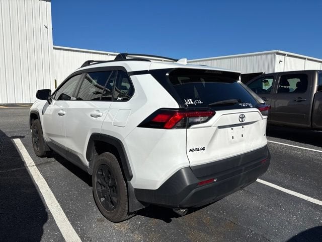 2020 Toyota RAV4 LE