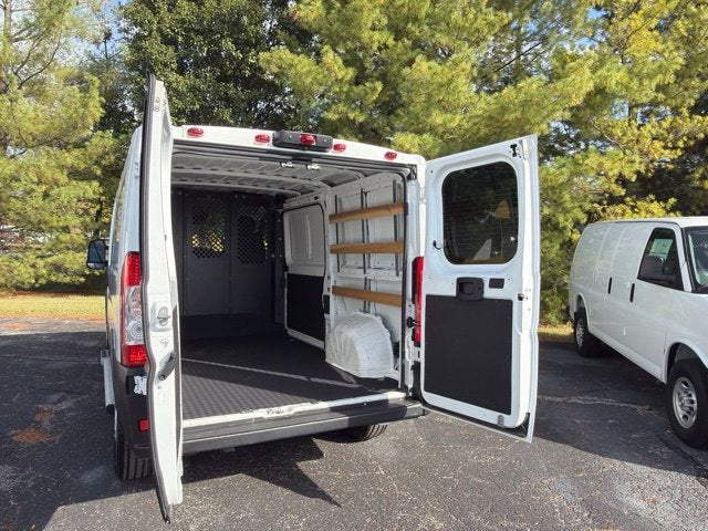 2025 RAM ProMaster 2500 Cargo Van Tradesman Low Roof 136" WB w/Pass Seat