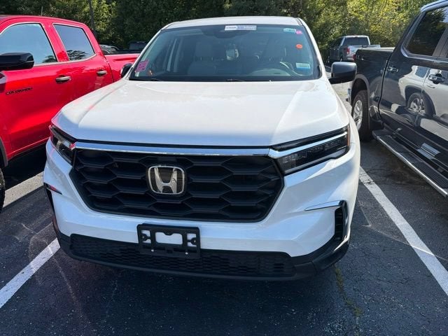 2023 Honda Pilot AWD LX