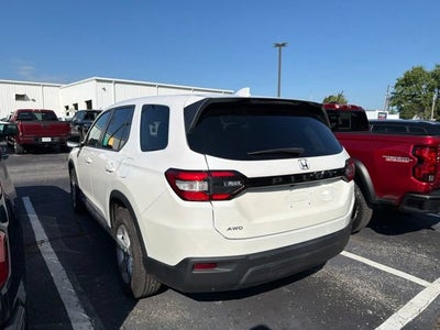 2023 Honda Pilot AWD LX