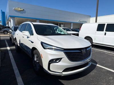 2024 Buick Enclave Essence