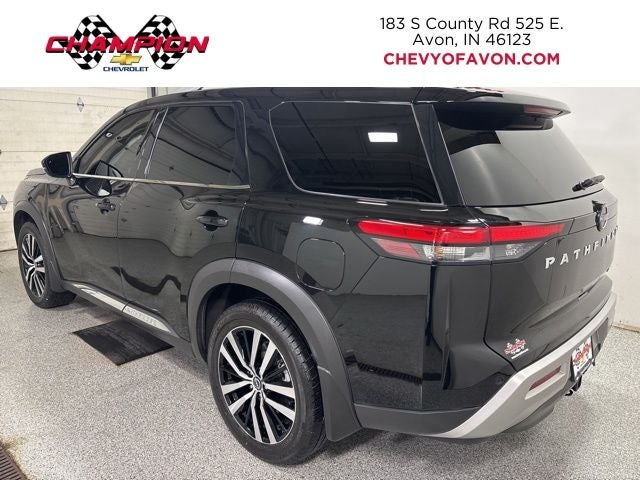 2023 Nissan Pathfinder Platinum