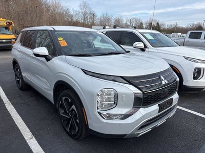 2024 Mitsubishi Outlander SE Ralliart