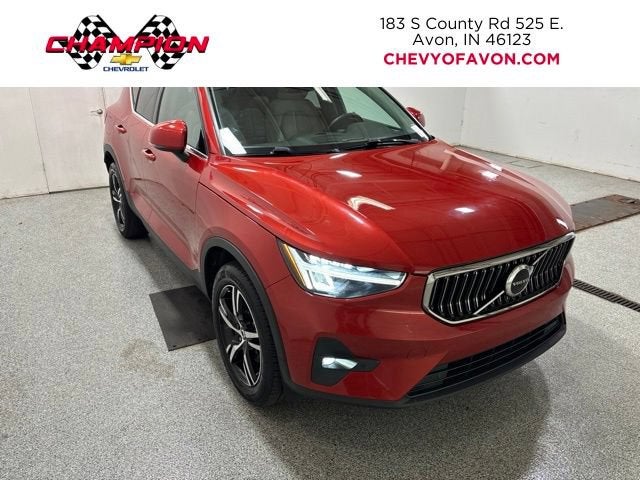 2023 Volvo XC40 Plus Bright Theme