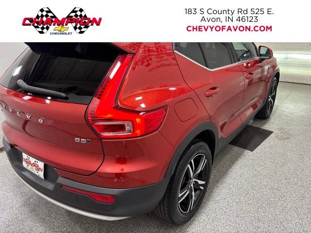 2023 Volvo XC40 Plus Bright Theme