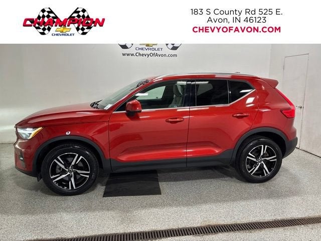 2023 Volvo XC40 Plus Bright Theme